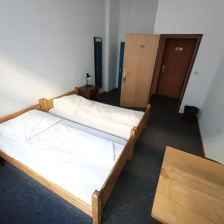 Die Fabrik - baxpax Hotel-2